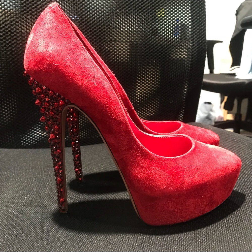 BRAND NEW CASADEI HEELS